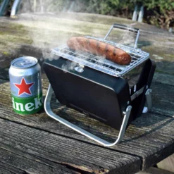 Mikamax Draagbare Mini BBQ - Barbecue - 's Werelds Kleinste Barbecue - Past In Je Broekzak - 18 × 6 × 15,5 Cm - 714 Gram - Mat Zwart 9 Mikamax Draagbare Mini BBQ - Barbecue - 's Werelds Kleinste Barbecue - Past In Je Broekzak - 18 × 6 × 15,5 Cm - 714 Gram - Mat Zwart -Bbq Promotiewinkel 1200x1200 102