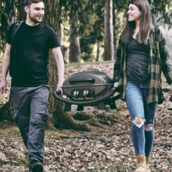 Burnhard Draagbare 2-Branders Gasbarbecue - Afdekhoes - BBQ Wayne 21 Burnhard Draagbare 2-Branders Gasbarbecue - Afdekhoes - BBQ Wayne -Bbq Promotiewinkel 1200x1200 179