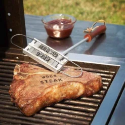 Merkloos BBQ Branding Iron - Barbecuegereedschapset - Bbq Accessoires - Bbq Brandijzer 8 Merkloos BBQ Branding Iron - Barbecuegereedschapset - Bbq Accessoires - Bbq Brandijzer -Bbq Promotiewinkel 1200x1200 399