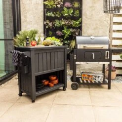 BluMill BBQ Tafel - Inclusief Koelvak 80 Liter - Op Wieltjes - Met Flessenopener - 102 X 46 X 86,5 Cm -Bbq Promotiewinkel 1200x1200 506