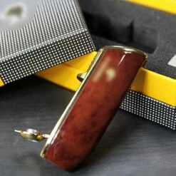 Cohiba® Sigarenaansteker - Sigarenboor - Sigaren - Sigaar - Cohiba Aansteker - Sigarenboor - Sigaren Accessoires - Sigarenknipper - Sigaar Aansteker - Cohiba - Incl. Luxe Geschenkdoos - Rood -Bbq Promotiewinkel 1200x1200 600