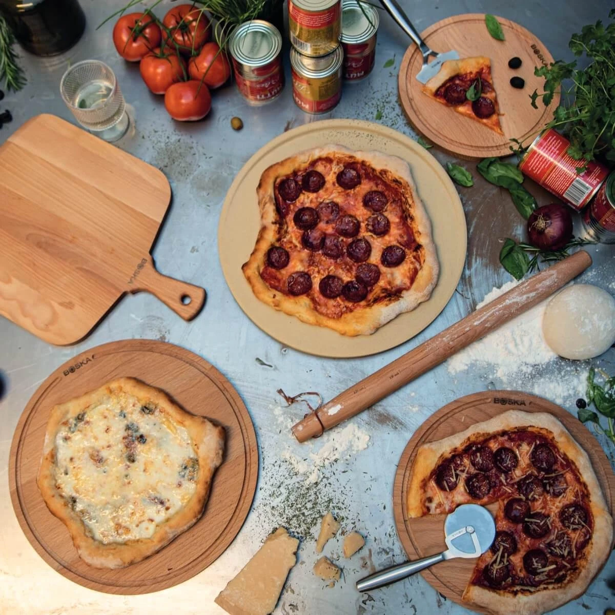 Boska Pizzasteen Deluxe L - Voor Oven & BBQ - Knapperige Pizza's - Ø 35 Cm - BBQ Accessoires 4 Boska Pizzasteen Deluxe L - Voor Oven & BBQ - Knapperige Pizza's - Ø 35 Cm - BBQ Accessoires - Afbeelding 4