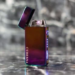 Merkloos Cuberna Elektrische Plasma USB Aansteker Met Batterij Indicator Rainbow - Wind En Storm Bestendig - Geschikt Voor Kaarsen, Vuurwerk, Sigaretten En BBQ