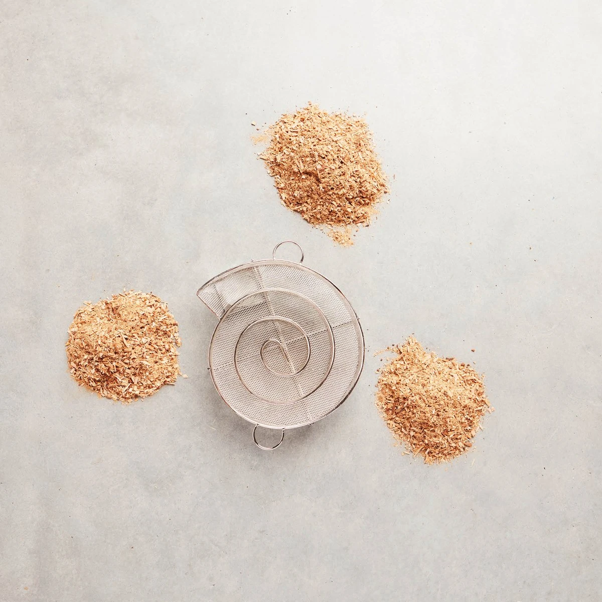 Barbecook - Smokerbox - Starter Set Met 3 Soorten Rookmot - Rookgenerator - Rookdoos - Koud Roken BBQ/Barbeque - Cold Smoke - Spiraal - RVS - Ø 17 Cm 2 Barbecook - Smokerbox - Starter Set Met 3 Soorten Rookmot - Rookgenerator - Rookdoos - Koud Roken BBQ/Barbeque - Cold Smoke - Spiraal - RVS - Ø 17 Cm - Afbeelding 2