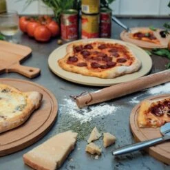 Boska Pizzasteen Deluxe - Voor Oven & BBQ - Knapperige Pizza's - Ø 29.5 Cm - BBQ Accessoires 35 Boska Pizzasteen Deluxe - Voor Oven & BBQ - Knapperige Pizza's - Ø 29.5 Cm - BBQ Accessoires -Bbq Promotiewinkel 1200x1200 795