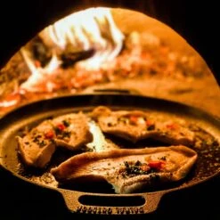 Valhal Outdoor Skillet / Plancha / Koekenpan - Gietijzer - Diameter 35cm, Twee Handvatten, VH35F -Bbq Promotiewinkel 1200x1200 799