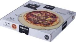 Boska Pizzasteen Deluxe L - Voor Oven & BBQ - Knapperige Pizza's - Ø 35 Cm - BBQ Accessoires 18 Boska Pizzasteen Deluxe L - Voor Oven & BBQ - Knapperige Pizza's - Ø 35 Cm - BBQ Accessoires -Bbq Promotiewinkel 1200x667 1