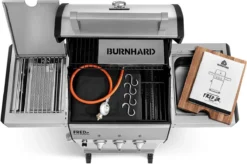 Burnhard Gas BBQ FRED JR. Deluxe - 2 Branders - Incl. Keramische Infraroodbrander & Afdekhoes - Deluxe -Bbq Promotiewinkel 1200x797