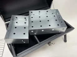 Compacte Draagbare Kolen BBQ Van Wolff BBQ - Handig Voor Op De Camping Op Het Strand Of In Een Park - Smoker Barbecue - Draagbare Lichtgewicht Bbq - Met Thermometer En Lucht Doorvoer. Laat Je Vlees Langzaam Garen. -Bbq Promotiewinkel 1200x899 14