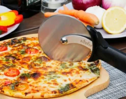 Bighorn Pizzaschep Voor BBQ En Oven-Inklapbare Handgreep -Pizzasnijder- Edelstaal -geschikt Als Broodschep En Ovenschep - SRPT01 -Bbq Promotiewinkel 1200x944 1