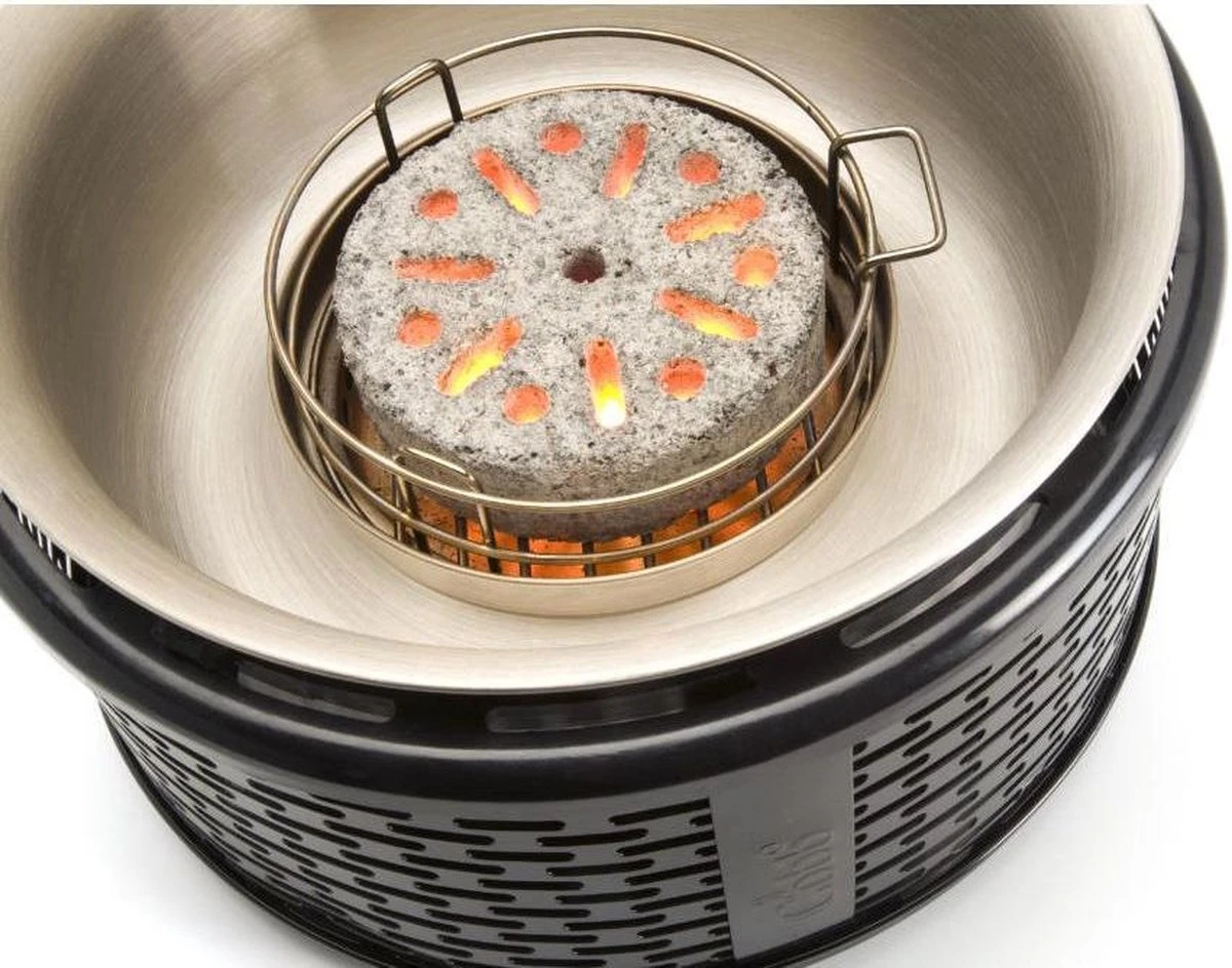 Cobb Pro Compact Houtskoolbarbecue - Ø30 Cm - Zwart 6 Cobb Pro Compact Houtskoolbarbecue - Ø30 Cm - Zwart - Afbeelding 6