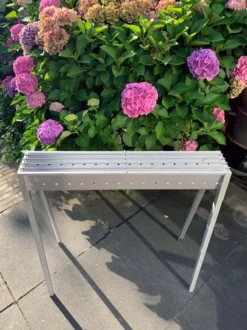 Spiedini Saté-bbq Bali 80 - Saté Houtskoolbarbecue Met Horizontaal Rooster - 80 Cm Lang, 11 Cm Breed - Materiaal: Gealuminiseerd Ijzer -Bbq Promotiewinkel 899x1200 3